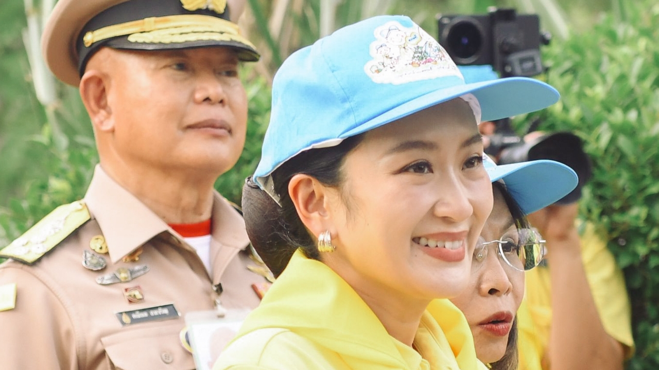 “แพทองธาร” ขนทหารลงอุบลฯ ให้กำลังใจแนวหน้า พร้อมหารือ “บิ๊กกุ้ง” แม่ทัพภาคที่ 2