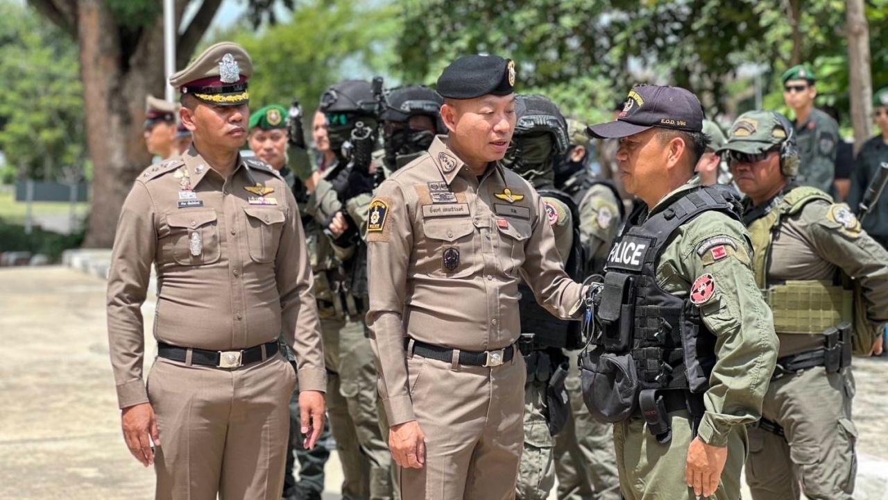 ผบช.ภ.2 เช็กความพร้อม ยุทโธปกรณ์ ตร.สระแก้ว พร้อมเฝ้าระวังพื้นที่อ่อนไหว