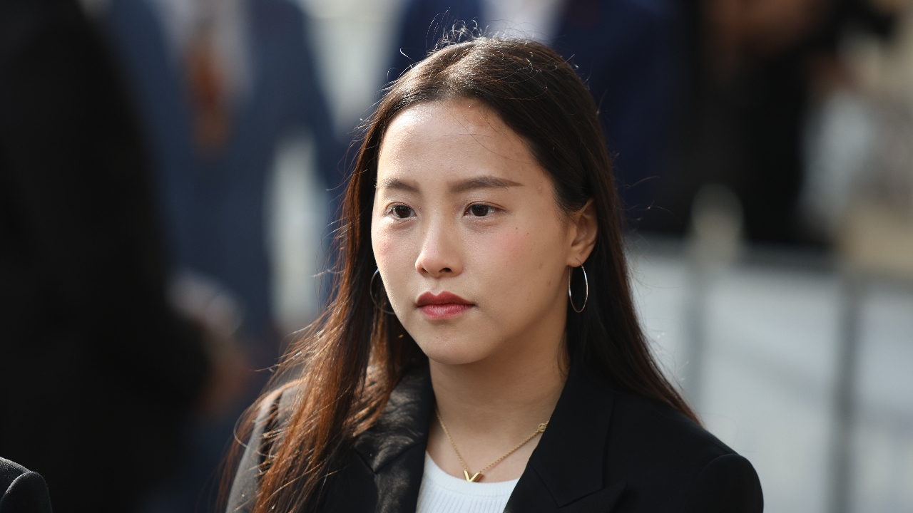 "ไอซ์ รักชนก" ขอนับองค์ประชุมงบฯ ขณะจะปิดประชุม โดนแซวนับเพื่ออะไร