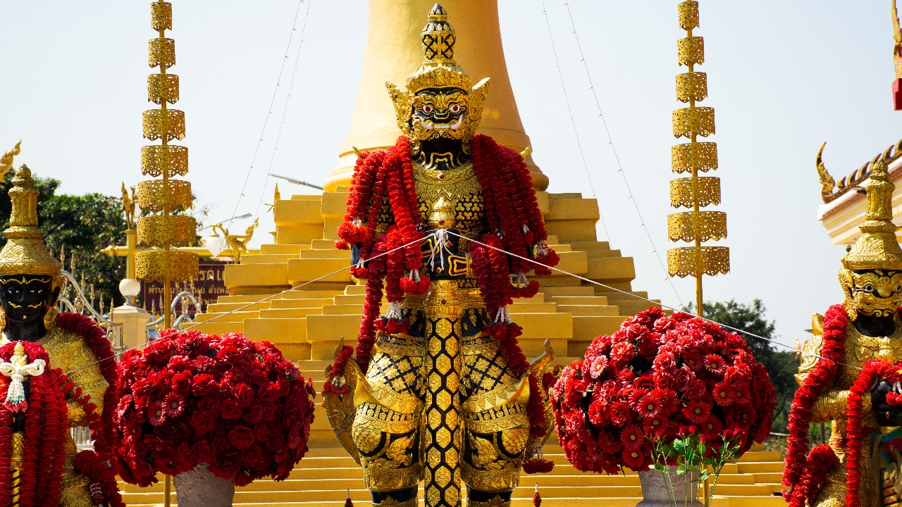 คาถาท้าวเวสสุวรรณ ช่วยเรื่องอะไร บูชาอย่างไรให้สมหวัง พร้อมวิธีแก้บน