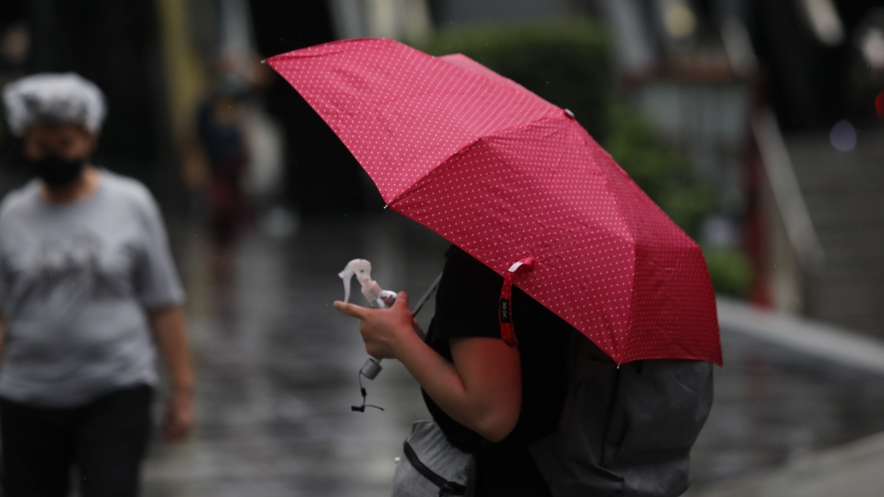 ประกาศฉบับ 17 "พายุคาจิกิ" อ่อนกำลังลงแล้ว แต่หลายจังหวัดยัง "ฝนตกหนักถึงหนักมาก"