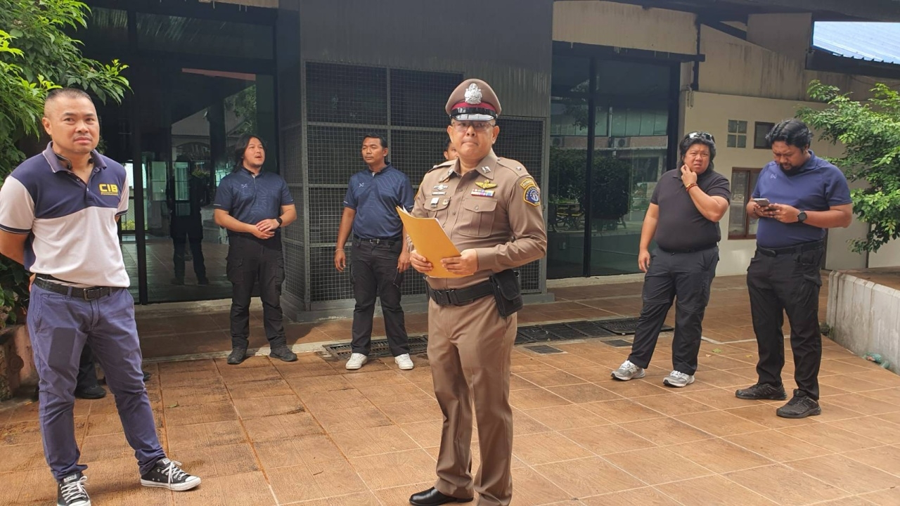 ตรวจค้น 5 จุด "วัดพระบาทน้ำพุ" หาหลักฐานการเงิน หลังบุกจับ "พระอลงกต"