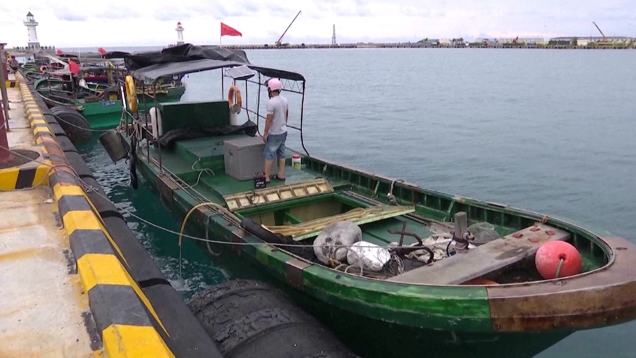 เวียดนามอพยพคนครึ่งล้าน หนีไต้ฝุ่น “คาจิกิ” คาดทำฝนตกหนัก คลื่นสูงซัดฝั่ง