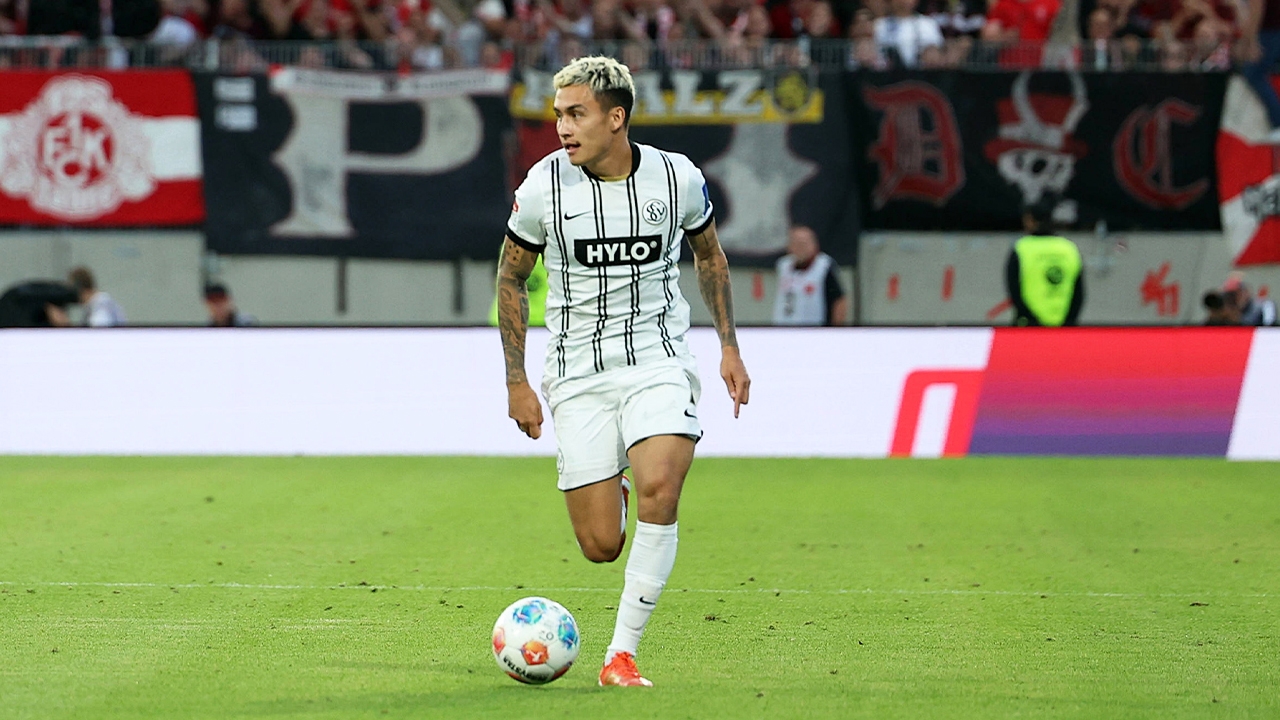 “นิโคลัส มิคเกลสัน” ประเดิมสนามบุนเดสลีกา2 พา "เอลเวอร์สแบร์ก" เฉือนชนะ "ไกเซอร์สเลาเทิร์น"