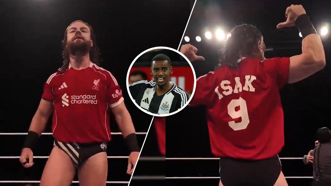 แสบได้ใจ! นักมวยปล้ำ WWE ใส่เสื้อลิเวอร์พูลสกรีนชื่อ “อิซัค” กลางงานโชว์ที่นิวคาสเซิล (คลิป)