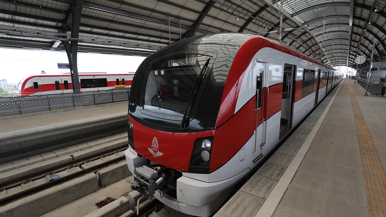 รถไฟฟ้า 20 บาทตลอดสาย ส่อแววเลื่อน รอ พ.ร.บ. 3 ฉบับ สายสีแดง-สีม่วง โดนหางเลข