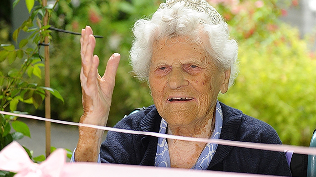 เอเธล คาเตอร์แฮม มนุษย์อายุมากที่สุดในโลก ฉลองวันเกิด 116 ปี