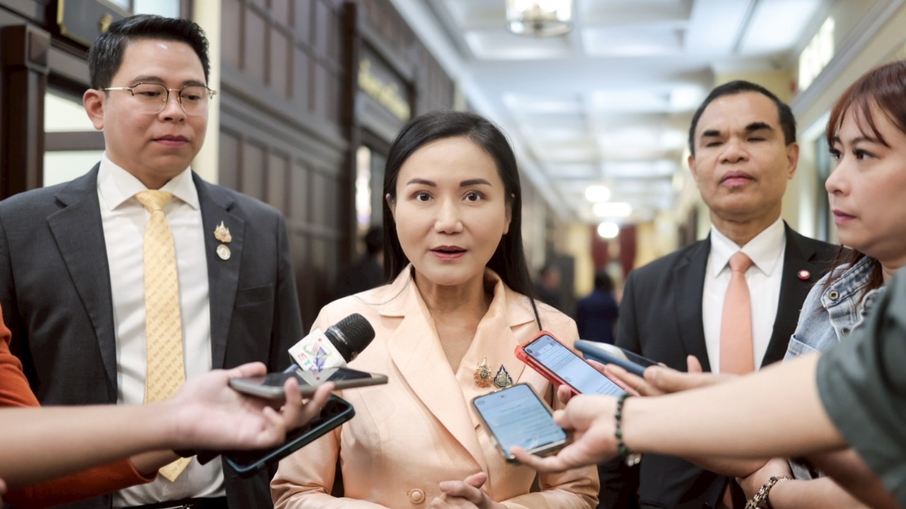 “นฤมล” จ่อชง ครม.อนุมัติทุนสำรอง 1 แสนล้าน แก้ปัญหาหนี้สินครู