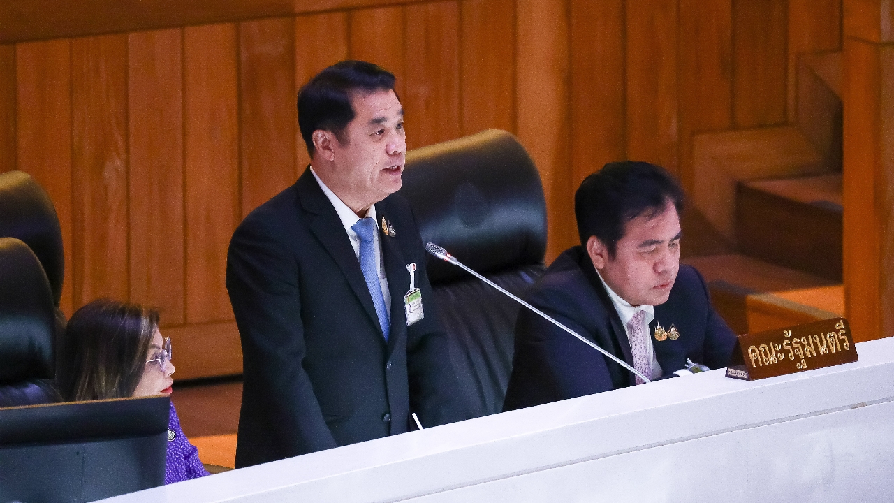 “สุริยะ” เร่งดันบิ๊กโปรเจ็กต์ รถไฟทางคู่เฟส 2 - มอเตอร์เวย์ 3.58 แสนล้าน