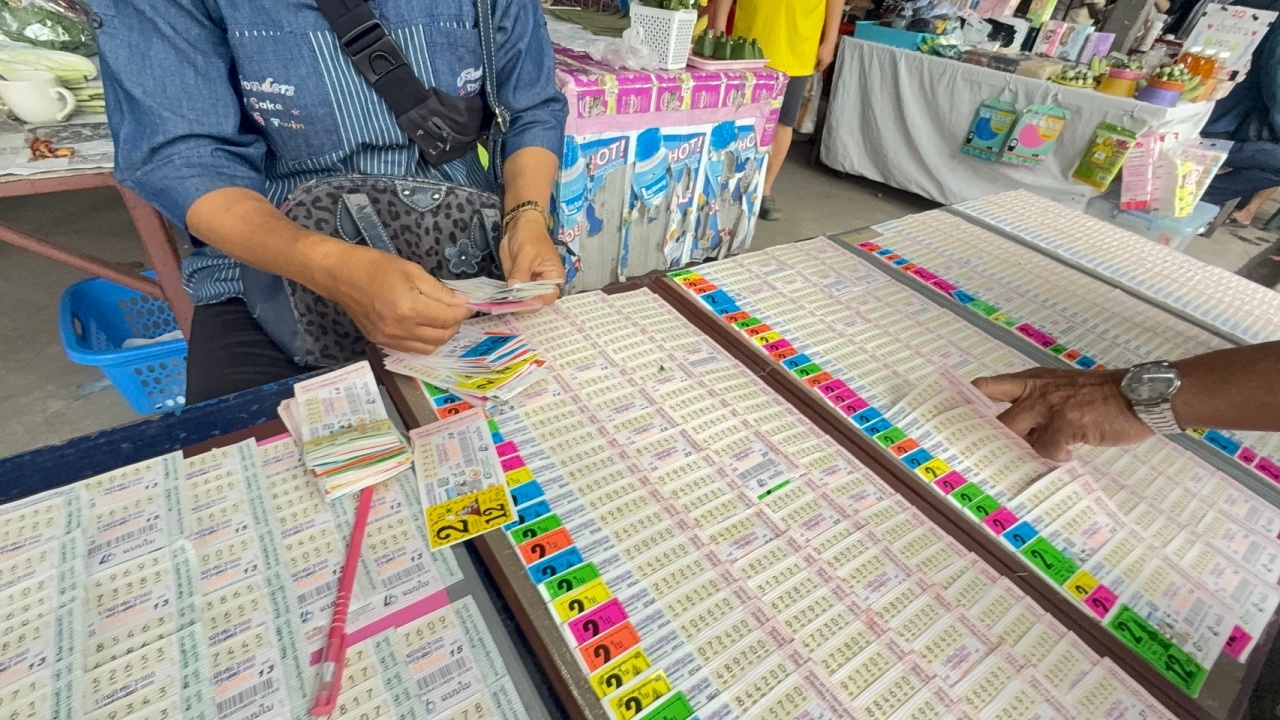 มาแล้ว "เลขเด็ดเชียงใหม่" แม่ค้าหวยไม่กั๊ก บอกเลขดังมาแรง คนซื้อลุ้นโชค 1/9/68