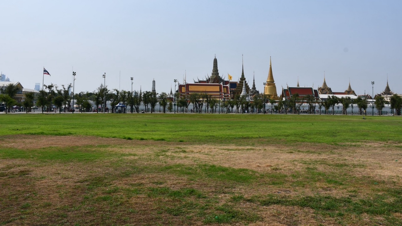 กทม. เดินหน้าปรับปรุงท้องสนามหลวง ตามแผนบำรุงรักษาพื้นที่