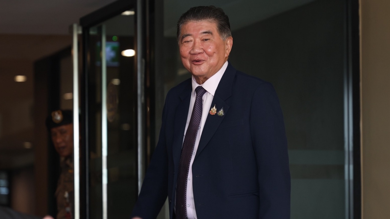 “ภูมิธรรม” สยบข่าวเด้ง ผบ.ตร. ยัน! ไม่มีอำนาจ เผยเมื่อคืนส่งข้อความไปขอโทษบิ๊กต่าย