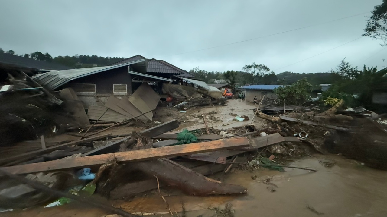 เชียงใหม่ระดมกำลังช่วยเหตุ ดินโคลนถล่ม "บ้านปางอุ๋ง" เร่งค้นหา 5 ผู้สูญหาย