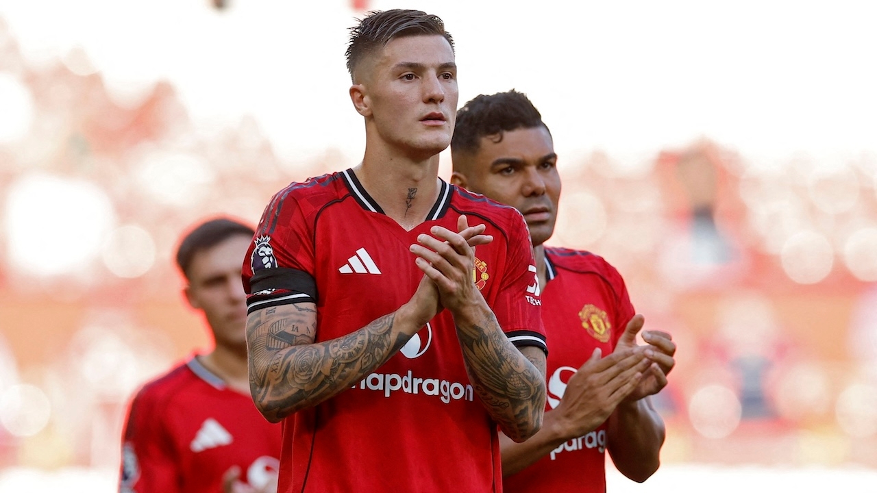 มาแล้ว รายชื่อ 11 ตัวจริง แมนยูฯ บุกปะทะ กริมสบี้ ศึกลีกคัพคืนนี้