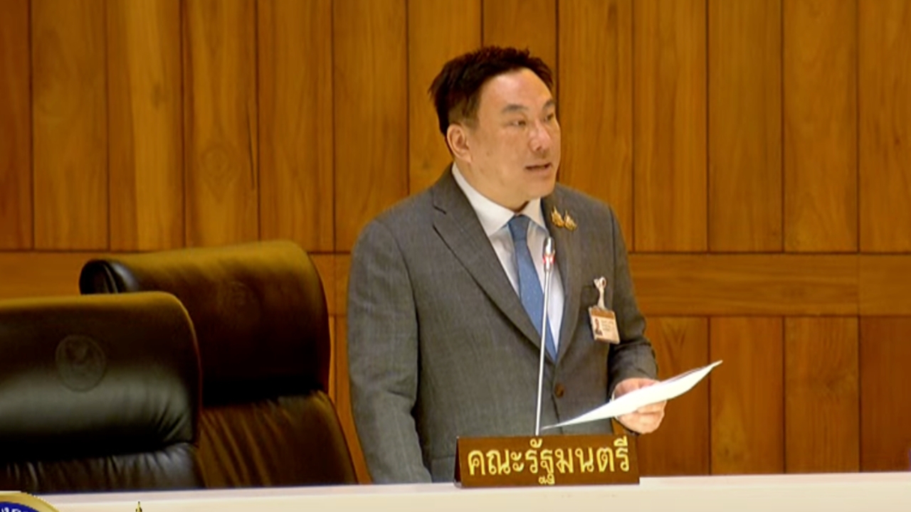 รมช.คลัง ยอมรับไม่เร่งสอบคดีนายกฯ ใช้ตั๋วพีเอ็นซื้อหุ้นญาติพี่น้อง อ้างอยู่ระหว่างหาข้อมูลเพิ่ม