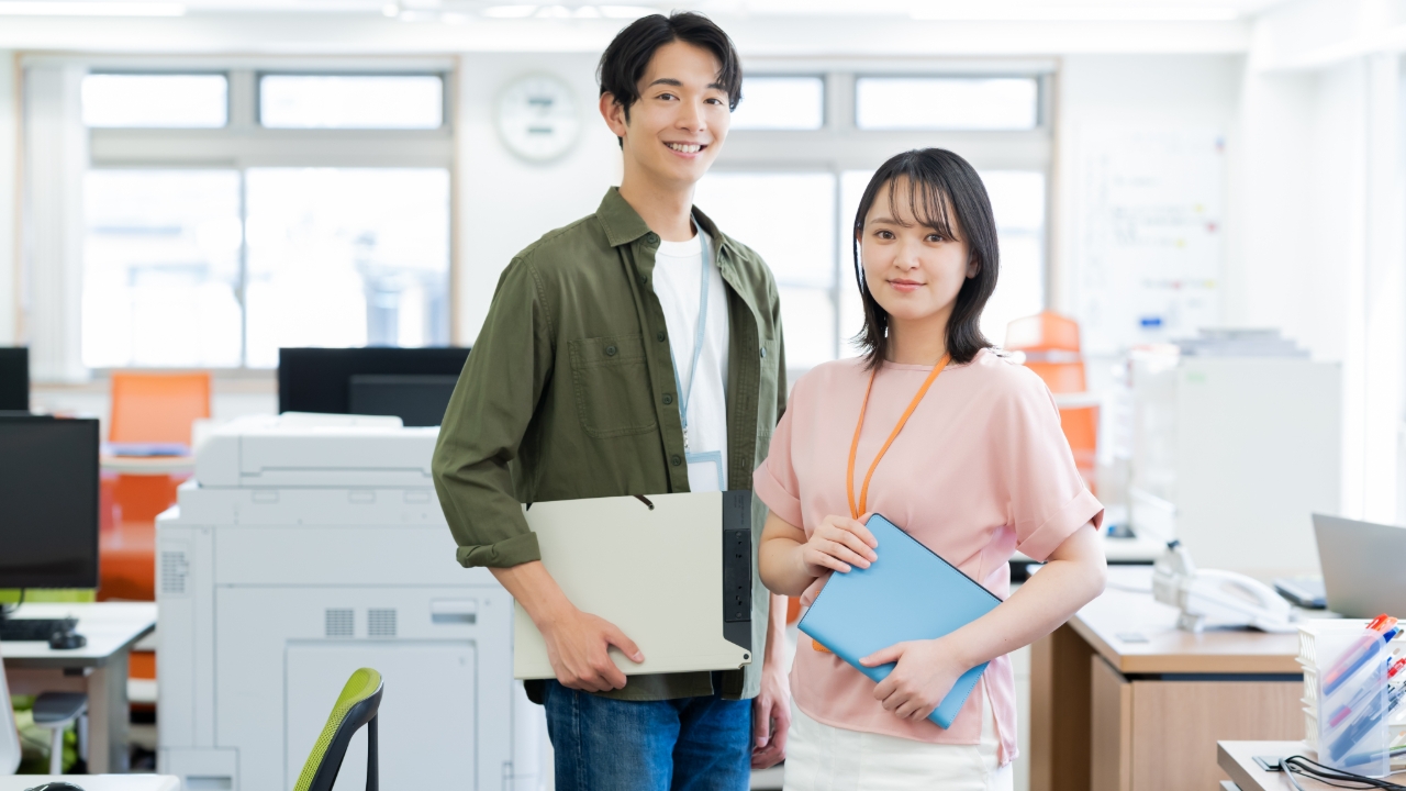 สีมงคลประจำเดือนกันยายน 2568 เช็กสีเสื้อมงคลประจำวัน งานปัง รักรุ่ง โชคเด่น