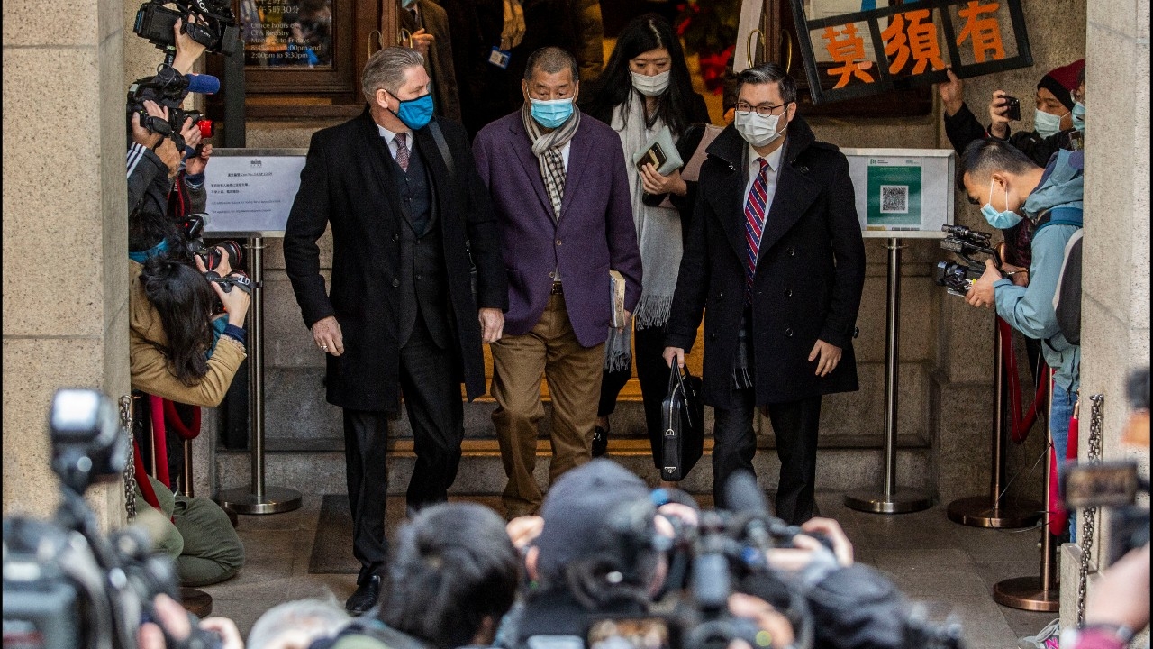 ฮ่องกงเลื่อนการพิจารณาคดี จิมมี ไหล เจ้าพ่อสื่อฝ่ายประชาธิปไตย จากปัญหาโรคหัวใจ