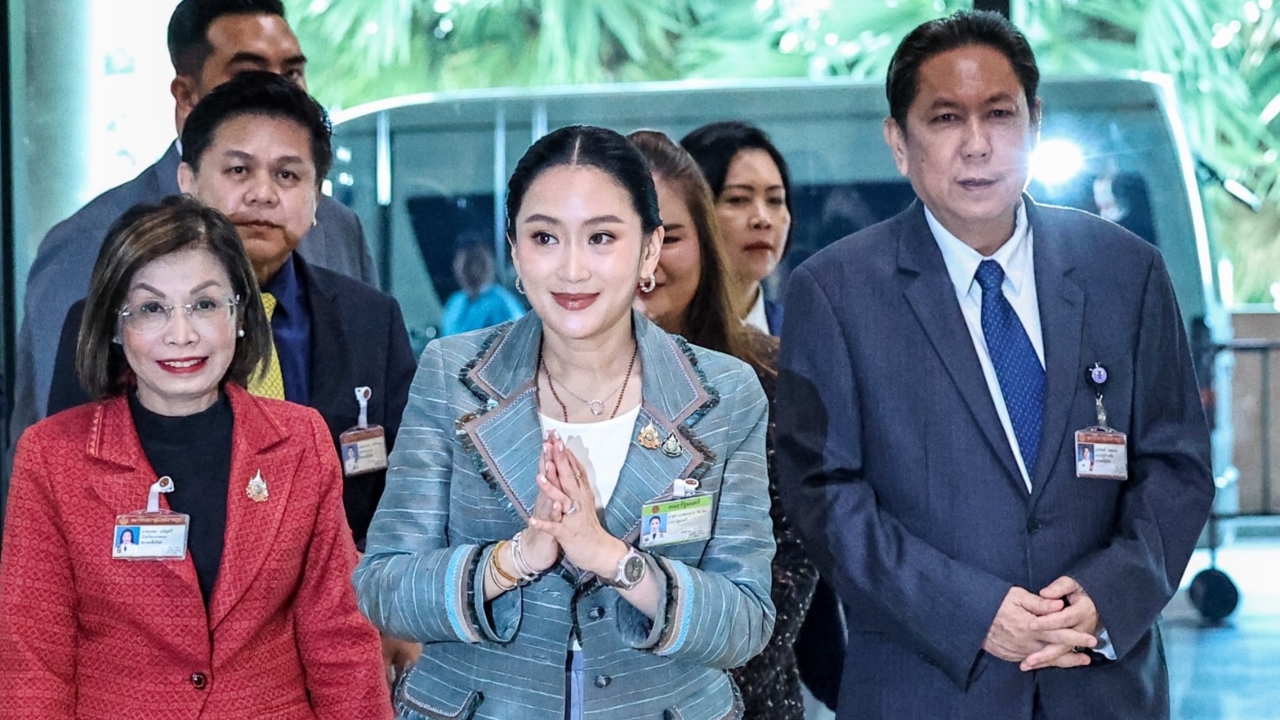 “แพทองธาร” เข้าสภาฯ บอก 21 ส.ค. ที่ศาลรัฐธรรมนูญนัดไต่สวนพยาน ตรงวันเกิดพอดี