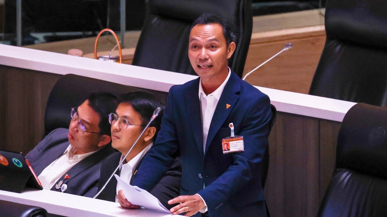 “เชตวัน” แฉงบฯ รถประจำตำแหน่งนายทหารสูง 240 ล้าน มากกว่างบยุทโธปกรณ์ชายแดน