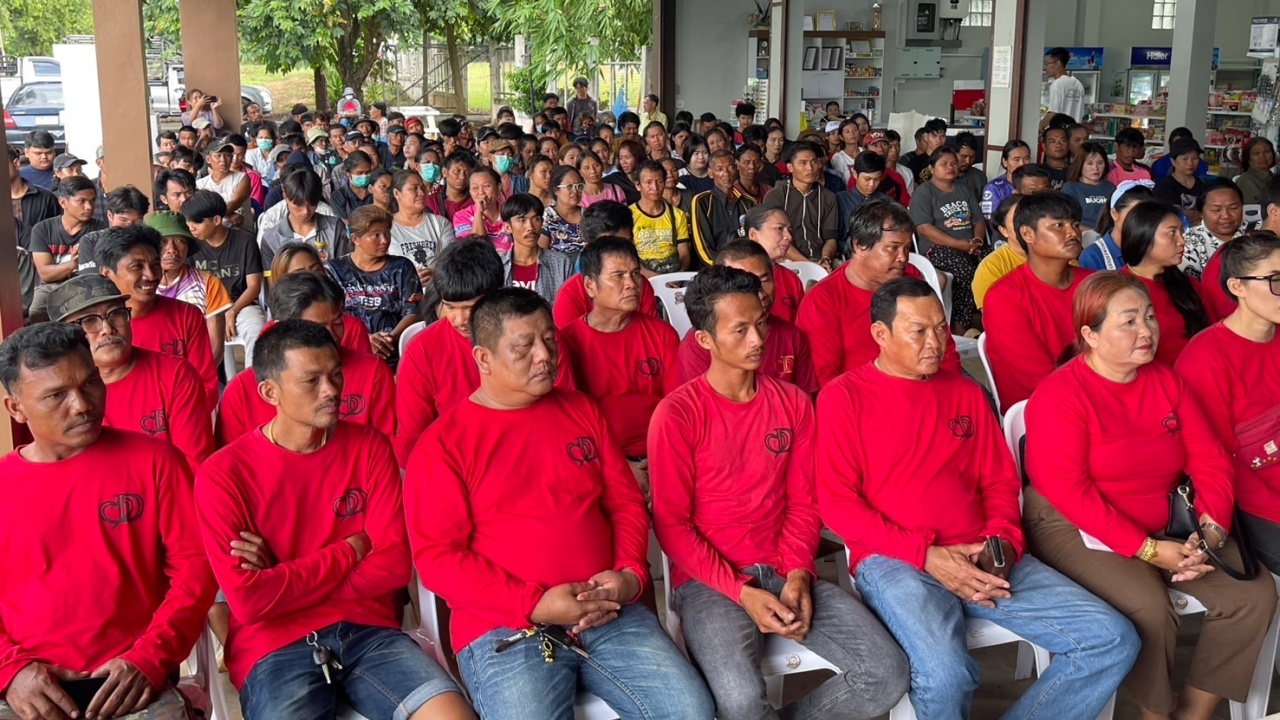 แรงงานไทยมาแล้ว กว่า 300 คน พร้อมทำงานเก็บ "ลำไย" แทนแรงงานกัมพูชา