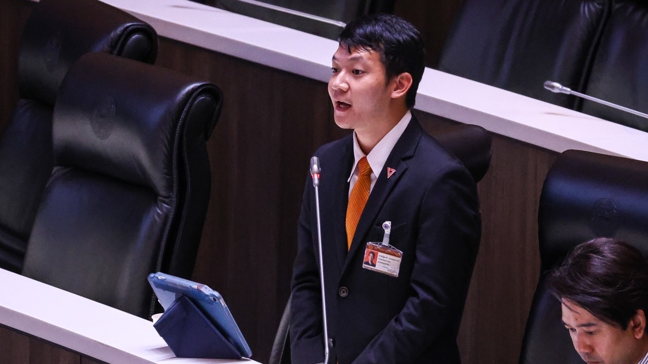 “ณัฐพงศ์” งงมหาดไทย จะย้ายอีก 2 ปี แต่ยังของบซ่อม-สร้างตึกเก่าเพิ่ม