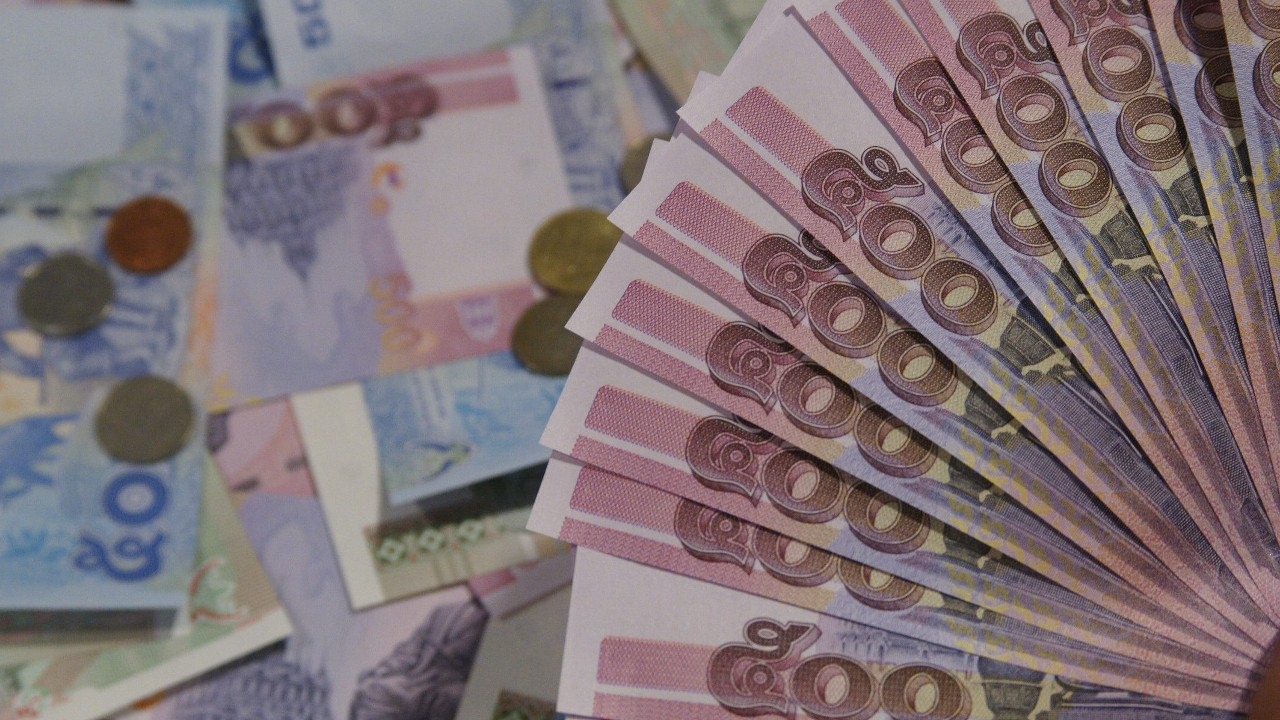 แบงก์พาณิชย์-แบงก์รัฐแห่ลดดอกกู้ ขานรับ ธปท. หวังต่อลมหายใจลูกหนี้ช่วยพลิกฟื้นเศรษฐกิจ