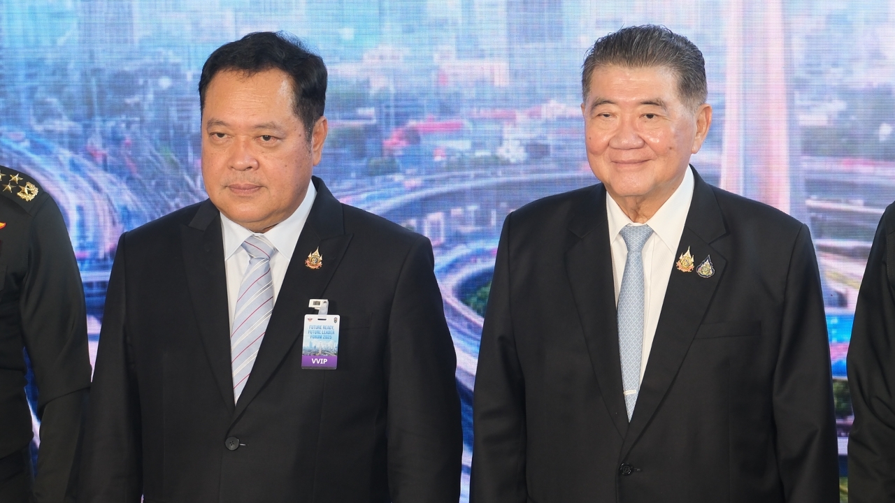 ศาล รธน. สั่งแจงเพิ่มใน 15 วัน คดี “ภูมิธรรม-ทวี” ยุ่งฮั้วเลือก สว.