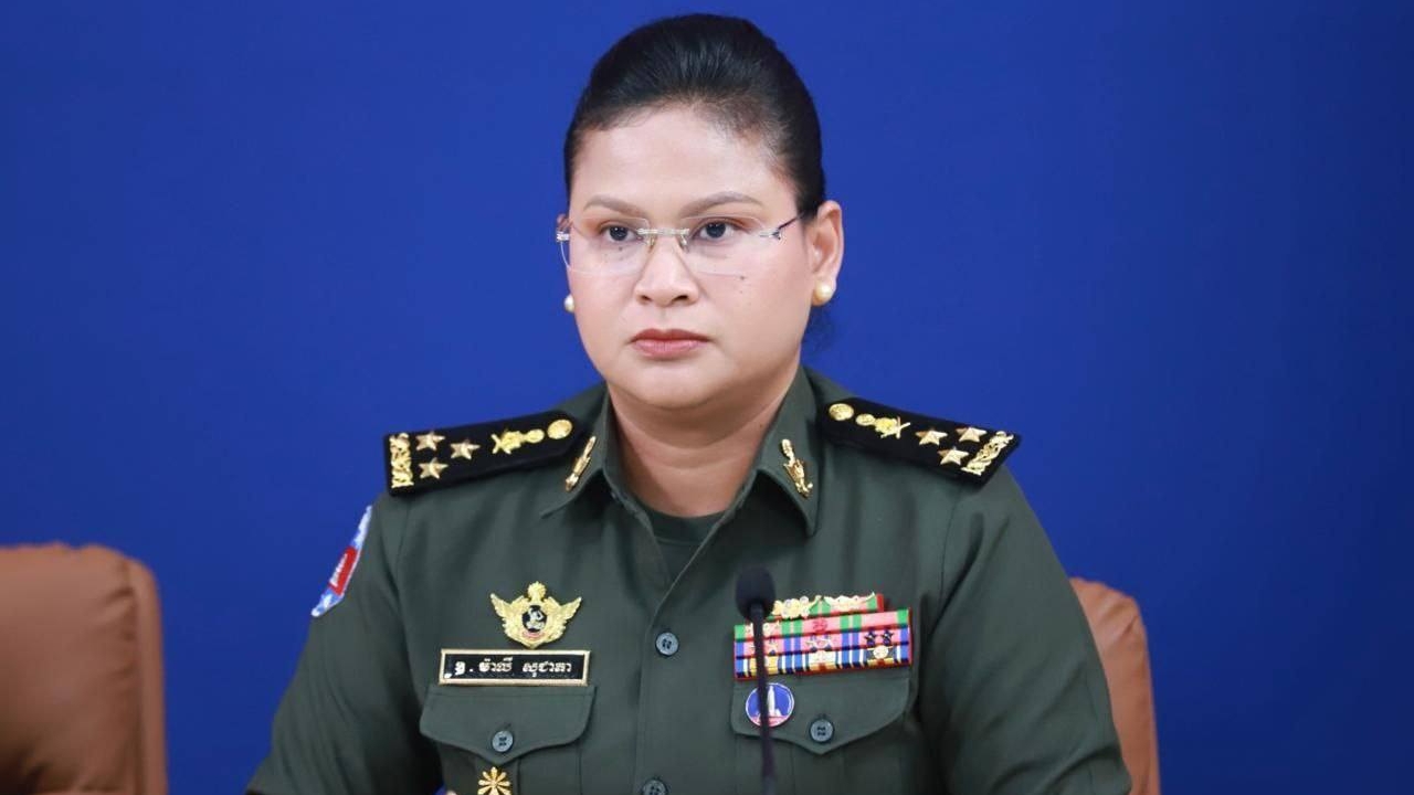 พล.ท.มาลี แถลงสถานการณ์แนวหน้าจังหวัดพระวิหาร และอุดรมีชัย เช้านี้ ยังคงสงบเรียบร้อย