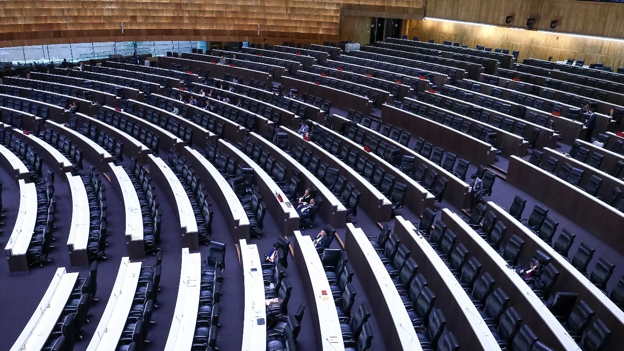 ถ่ายทอดสดวันแรก ประชุมสภาฯ พิจารณาร่าง พ.ร.บ.งบประมาณ 2569 วาระ 2-3