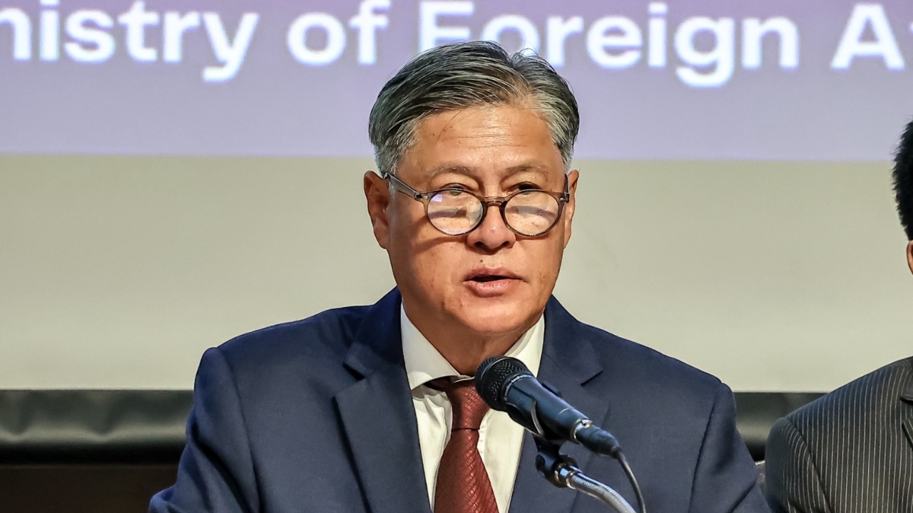 “รัศม์” เผย กต. พาทูตดูพื้นที่ทุ่นระเบิดของกัมพูชาพรุ่งนี้ ให้เห็นกับตาการกระทำไร้มนุษยธรรม