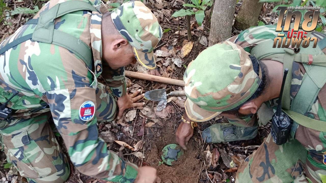 หลักฐานคาตา พบมือถือทหารกัมพูชา เจอภาพกำลังฝังทุ่นระเบิด PMN-2