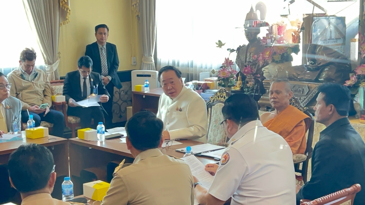 "สุชาติ" ลุยสอบเงินสนับสนุนวัดพระบาทน้ำพุ-มูลนิธิฯ ตรวจที่ดินเป็นหน้าที่มหาดไทย