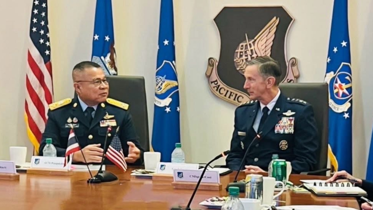 ผบ.ทอ.ไทย - สหรัฐฯ ย้ำสัมพันธ์แน่นแฟ้นพร้อมร่วมมือด้าน "ไซเบอร์-อวกาศ"