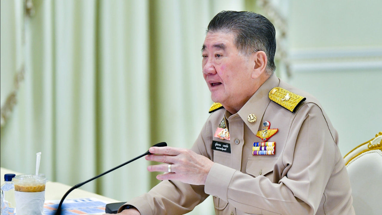 "ภูมิธรรม" บอกไม่รู้ "ฮุน เซน" มีธุรกิจในไทยหรือไม่ แต่ถ้าทำผิดก็ใช้กฎหมายจัดการได้ 