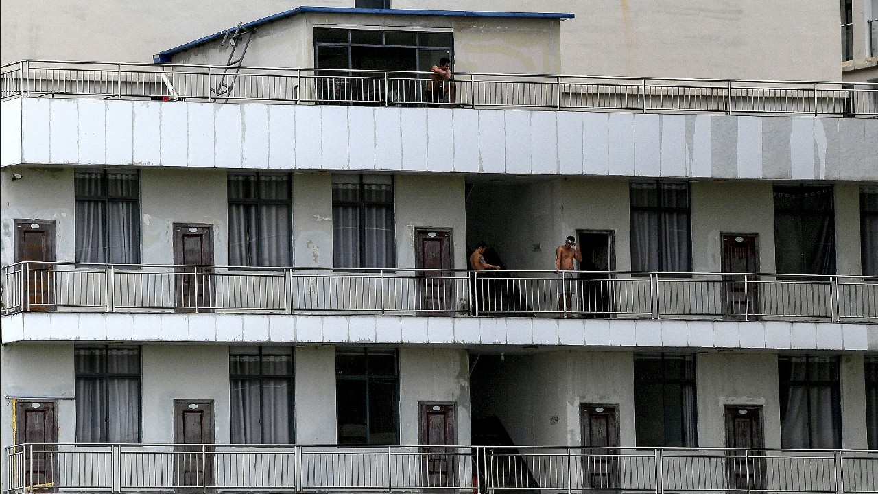 พบศพชาวเกาหลีใต้ หมกถังขยะในแหล่งปฏิบัติการแก๊งสแกมเมอร์ในกัมพูชา