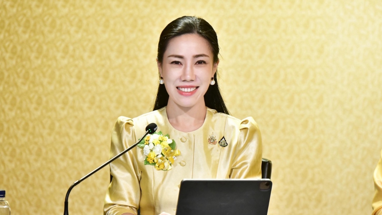 รัฐบาลเชิญชวนสวมใส่ชุดผ้าไทยดัน Soft Power สอดคล้องพระดำรัส “เจ้าฟ้าสิริวัณณวรีฯ”