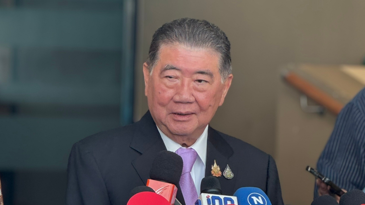 “ภูมิธรรม” สั่งปลัดมหาดไทยสอบข้อเท็จจริงปมหนังสือเวียนสั่ง นอภ. รับ “เดชอิศม์”