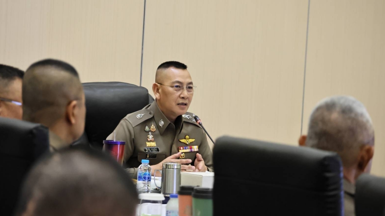 ดำเนินคดีเด็ดขาดคนไทยร่วมแก๊งคอลฯ "ต่าย" กำชับตร.เป็นแบบอย่างที่ดี ห้ามยุ่งบุหรี่ไฟฟ้า