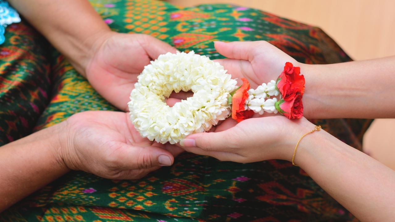 ผลโพลชี้ คนยังคงให้ความสำคัญกับ "วันแม่" นิยมแสดงความรักในโซเชียลมากขึ้น