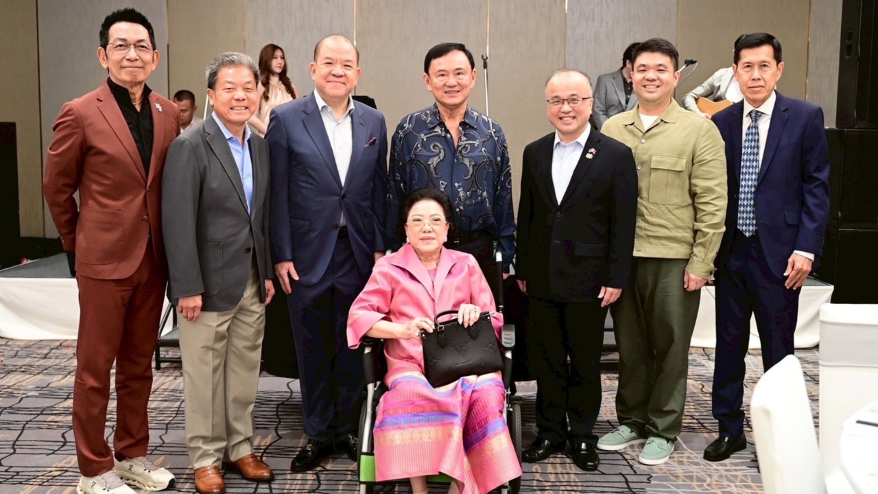 “ทักษิณ” ร่วมอวยพรวันเกิดคุณแม่ “พิชัย นริพทะพันธุ์” ครบ 88 ปี ขอสุขภาพแข็งแรง