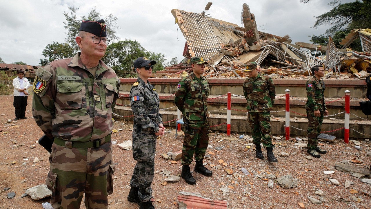 กัมพูชาเรียกร้องตั้ง “คณะสอบสวนอิสระ” ตรวจสอบการปฏิบัติตามข้อตกลงหยุดยิง ไทย-กัมพูชา