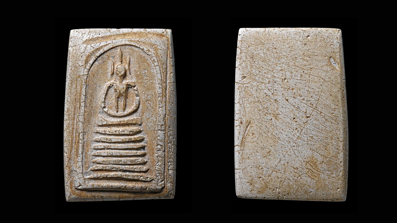 พระสมเด็จเกศไชโย พิมพ์ใหญ่ ๗ ชั้น มวลสารครบสูตร จัดเป็น “องค์ครู”