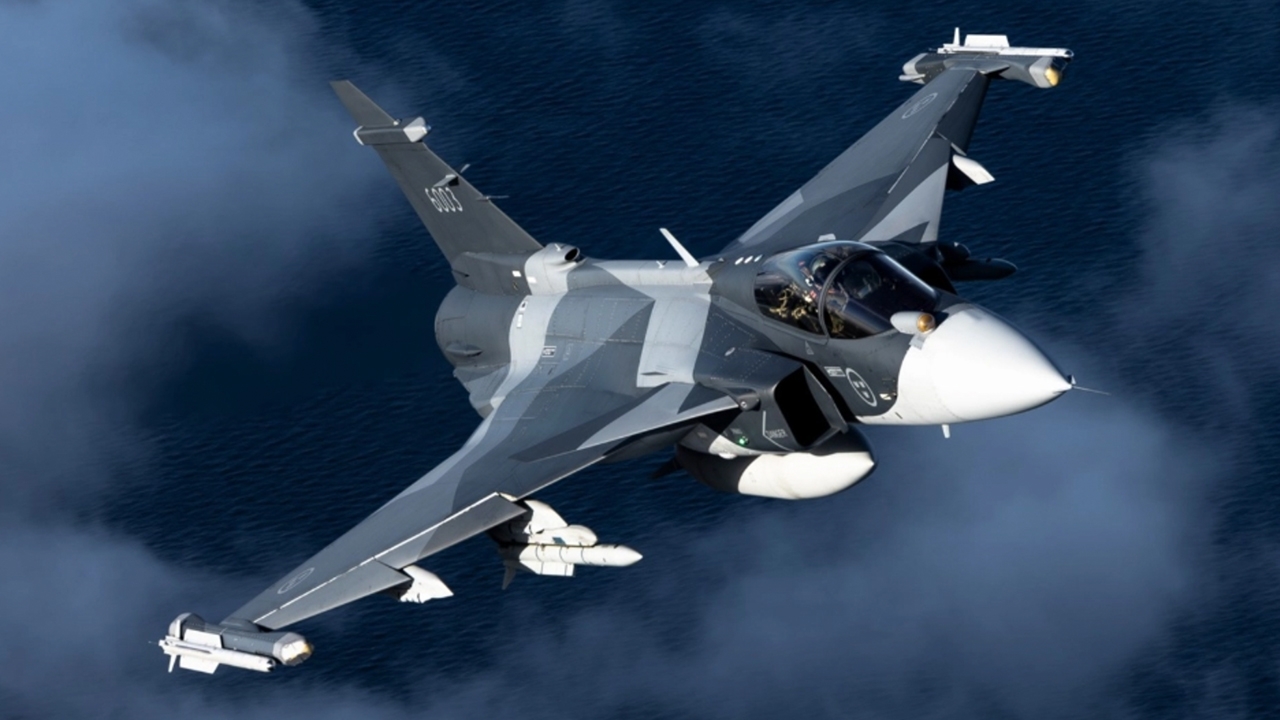 อนุมัติซื้อกริพเพน แก้สัญญาเรือดําน้ำ ครม.ขยายเวลา-ยอมใช้เครื่องยนต์จีน