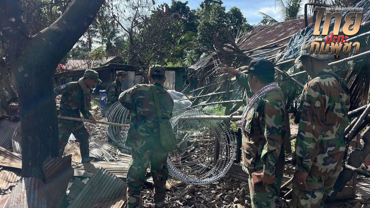 ทหารกัมพูชา บุกรื้อลวดหีบเพลงที่ช่องอานม้า เจอทหารไทยผลักดัน