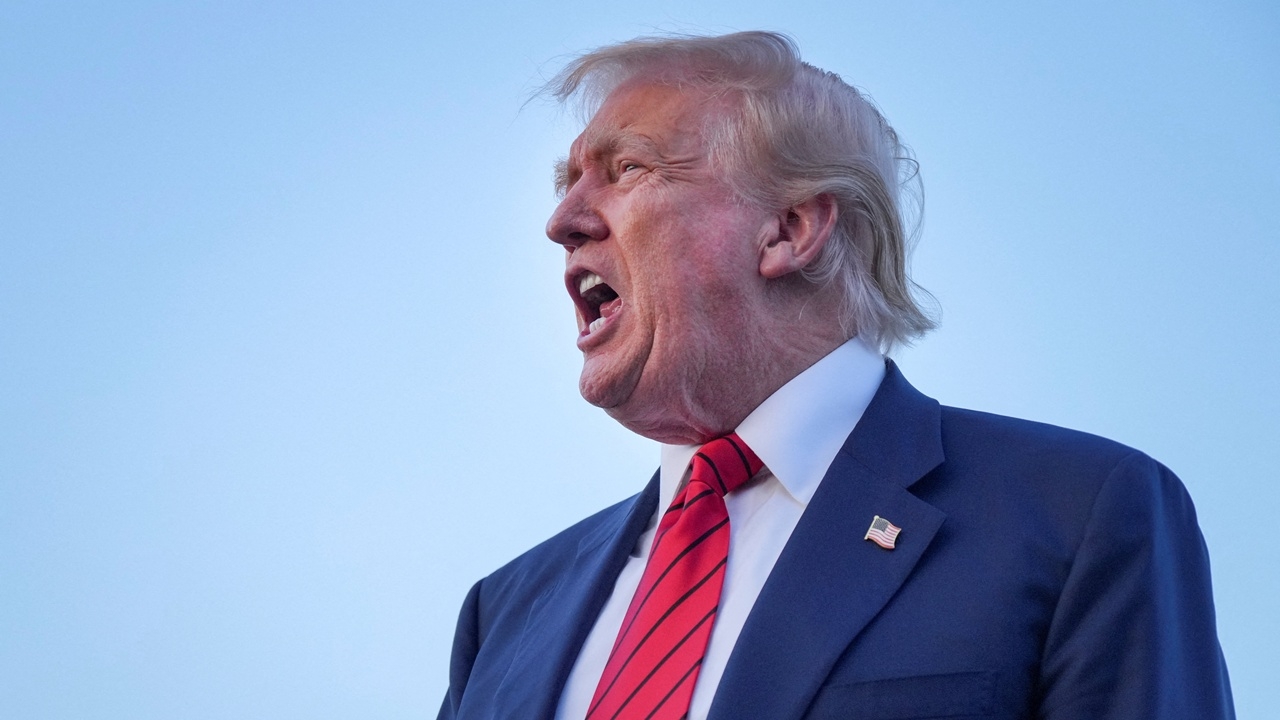 ทรัมป์ขู่เพิ่มกำแพงภาษีอินเดีย “อย่างมาก” ฐานซื้อน้ำมันจากรัสเซีย