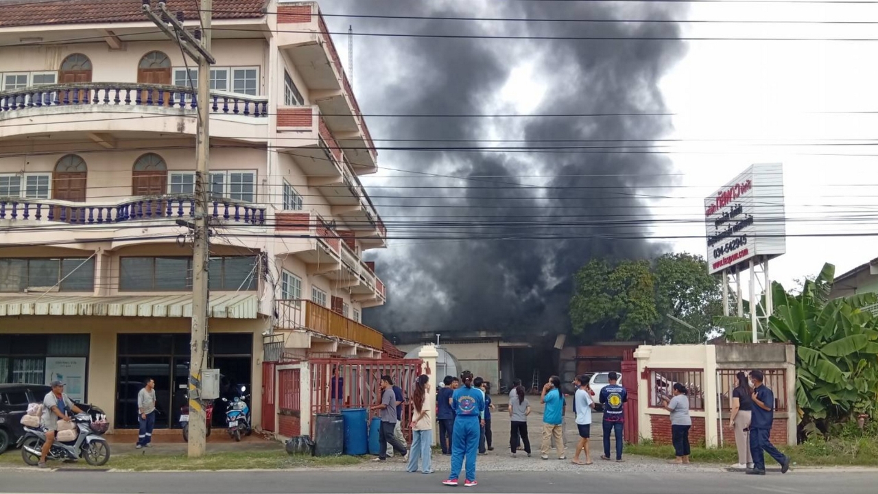 ด่วน! ถังน้ำมัน ในบริษัทเอกชนระเบิด เสียชีวิต 1 ศพ บาดเจ็บ 2 ราย