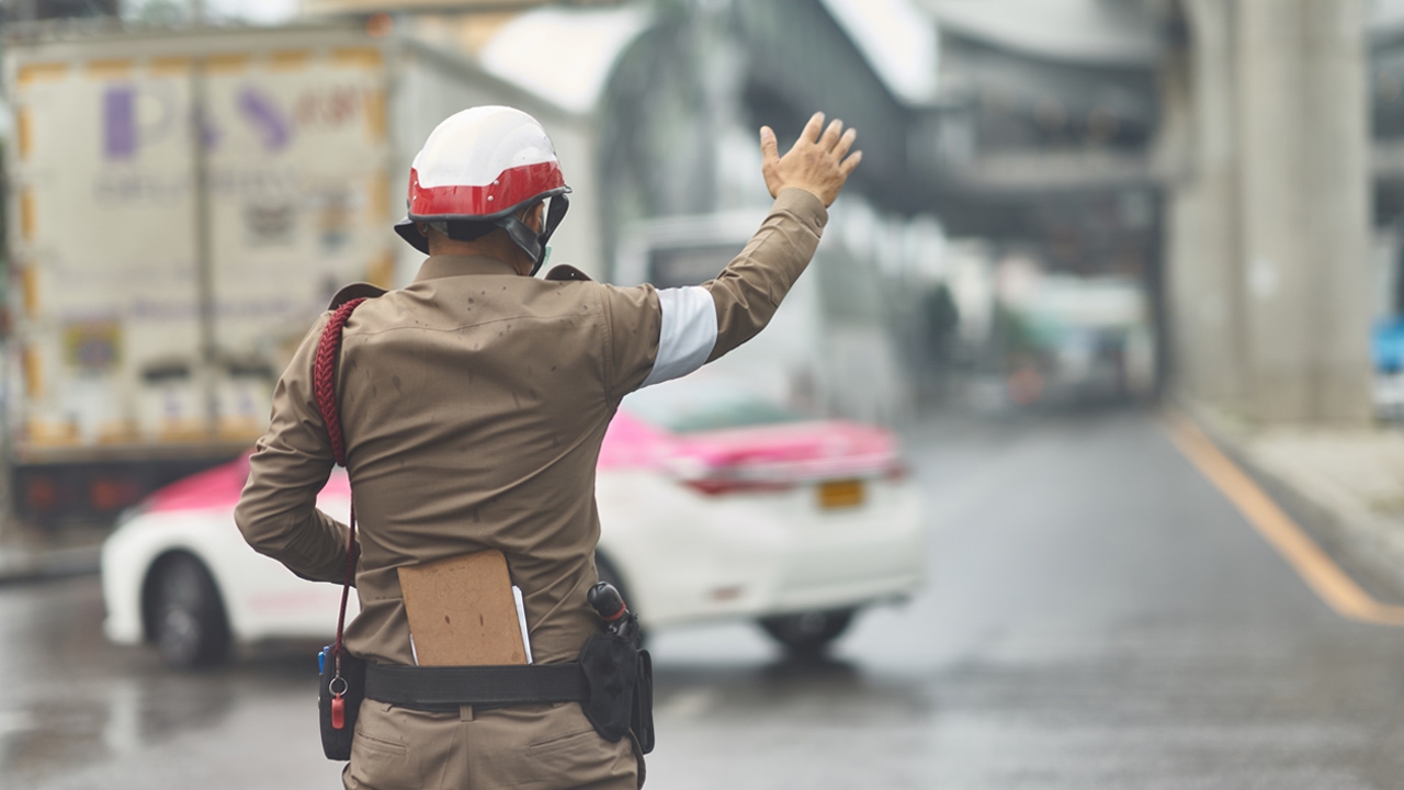 ใบสั่งจราจรแบบใหม่ เริ่มใช้  4 ส.ค.68 ขั้นตอนจ่ายค่าปรับออนไลน์ 