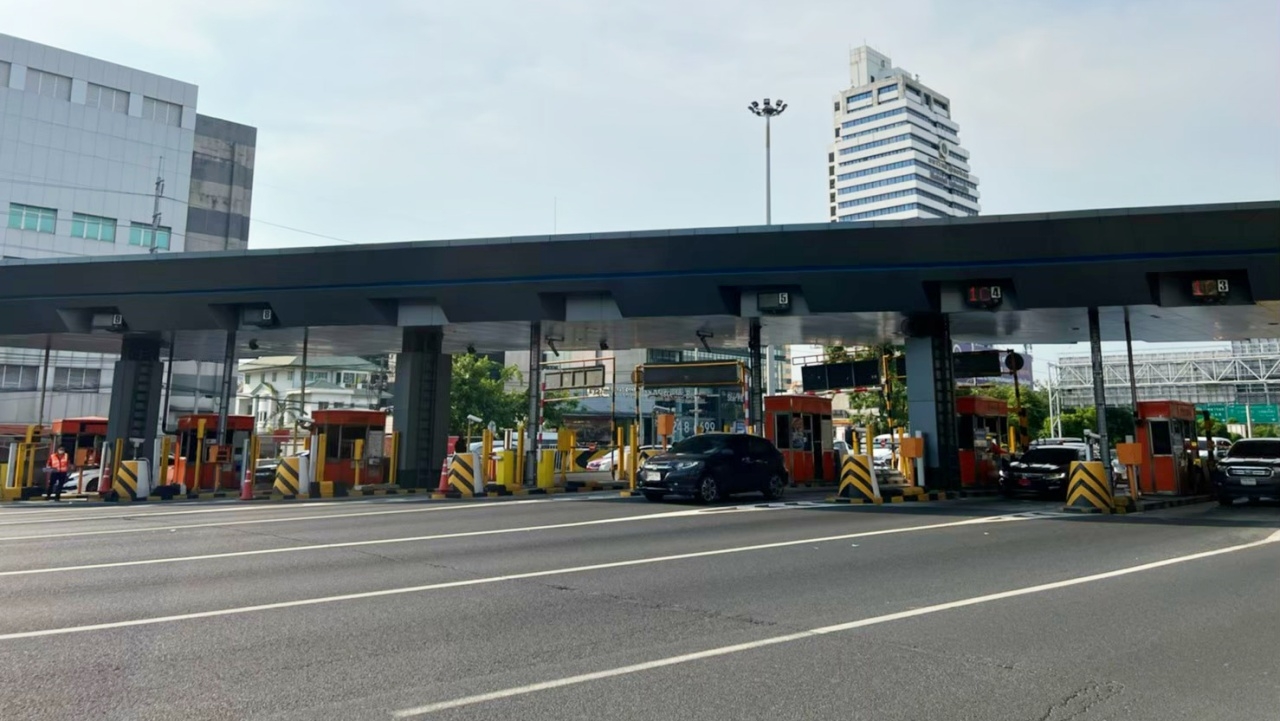 ทางด่วนฟรี 12 สิงหาคม 2568 ยกเว้นค่าผ่านทางพิเศษ 3 สายทาง