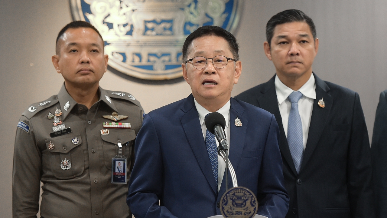 “ประเสริฐ” นำถกนัดแรก เดินหน้าปราบข่าวปลอม–บัญชี IO ตั้งเป้าตรวจสอบใน 3 ชั่วโมง