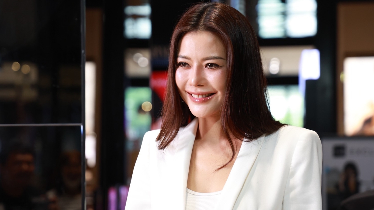 เก๋ ชลดา หวิดอัมพฤกษ์ หลังป่วยเยื่อบุสมองอักเสบ โชคดีที่ไปหาหมอได้ทันเวลา